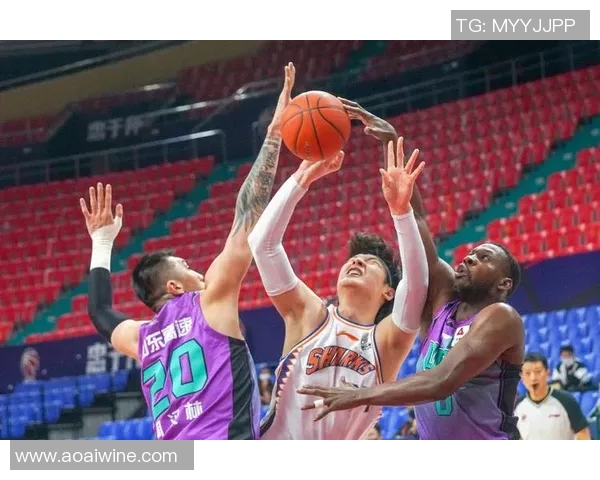 2017年CBA精彩对决广东队与八一队的巅峰之战回顾与分析 2017年CBA精彩对决广东队与八一队的巅峰之战回顾与分析